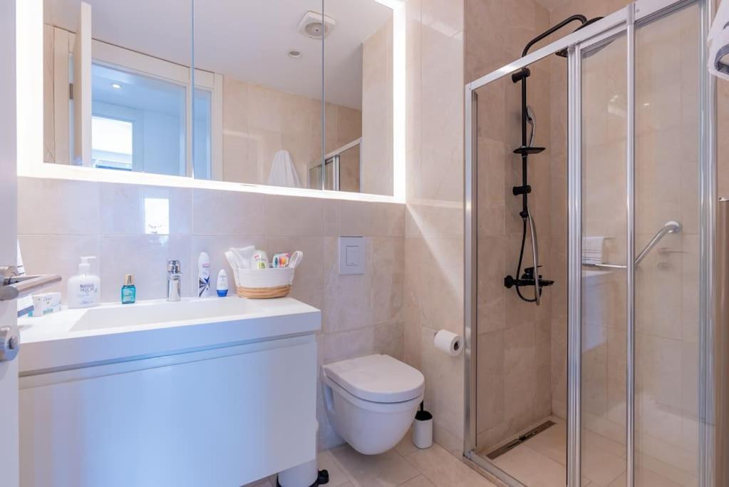 Апартаменти Golden Stones House Sea And View